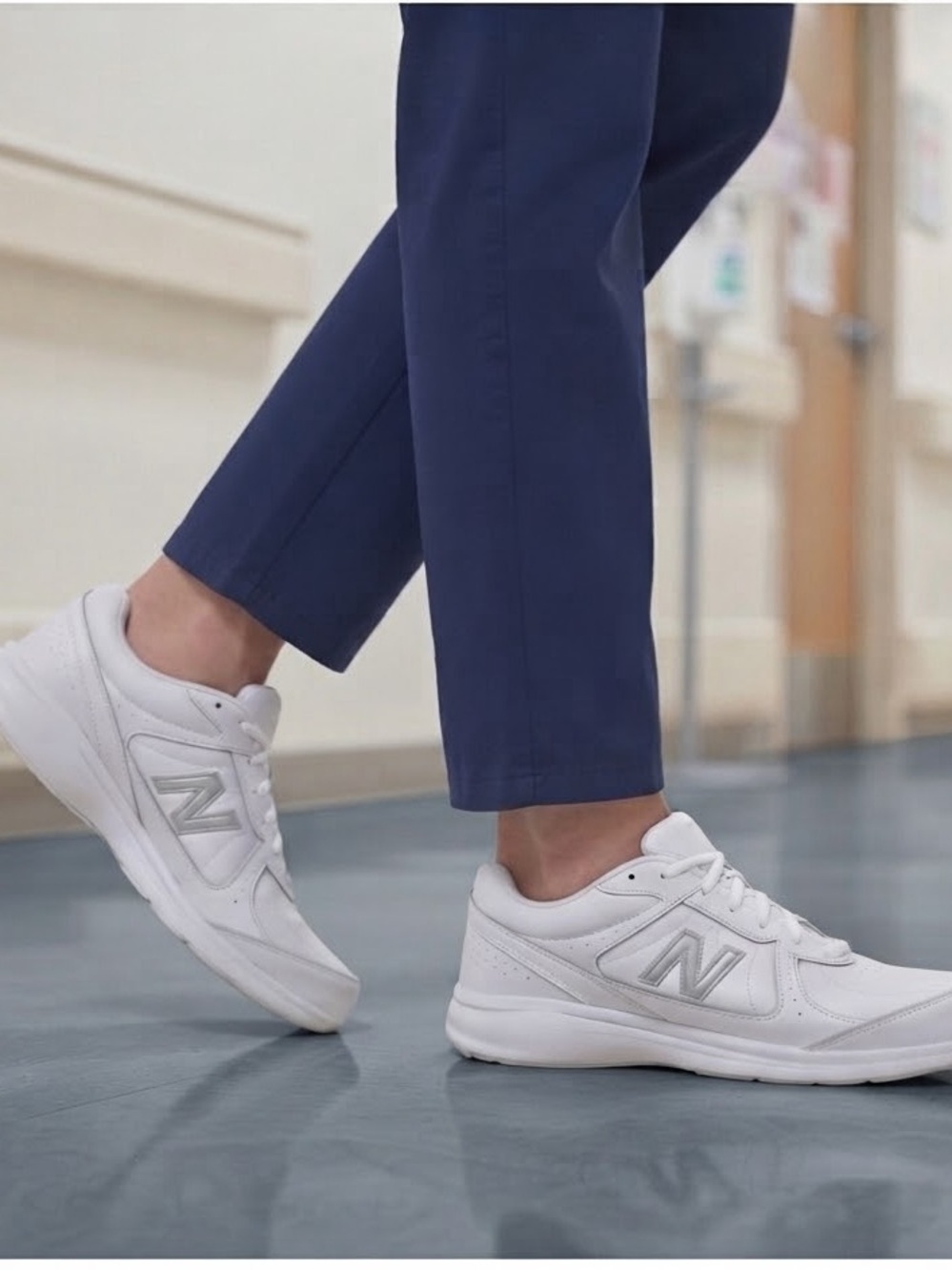 New Balance 577 White Leather Walking Shoes WW577WT Womens Size 7 #WW577WT